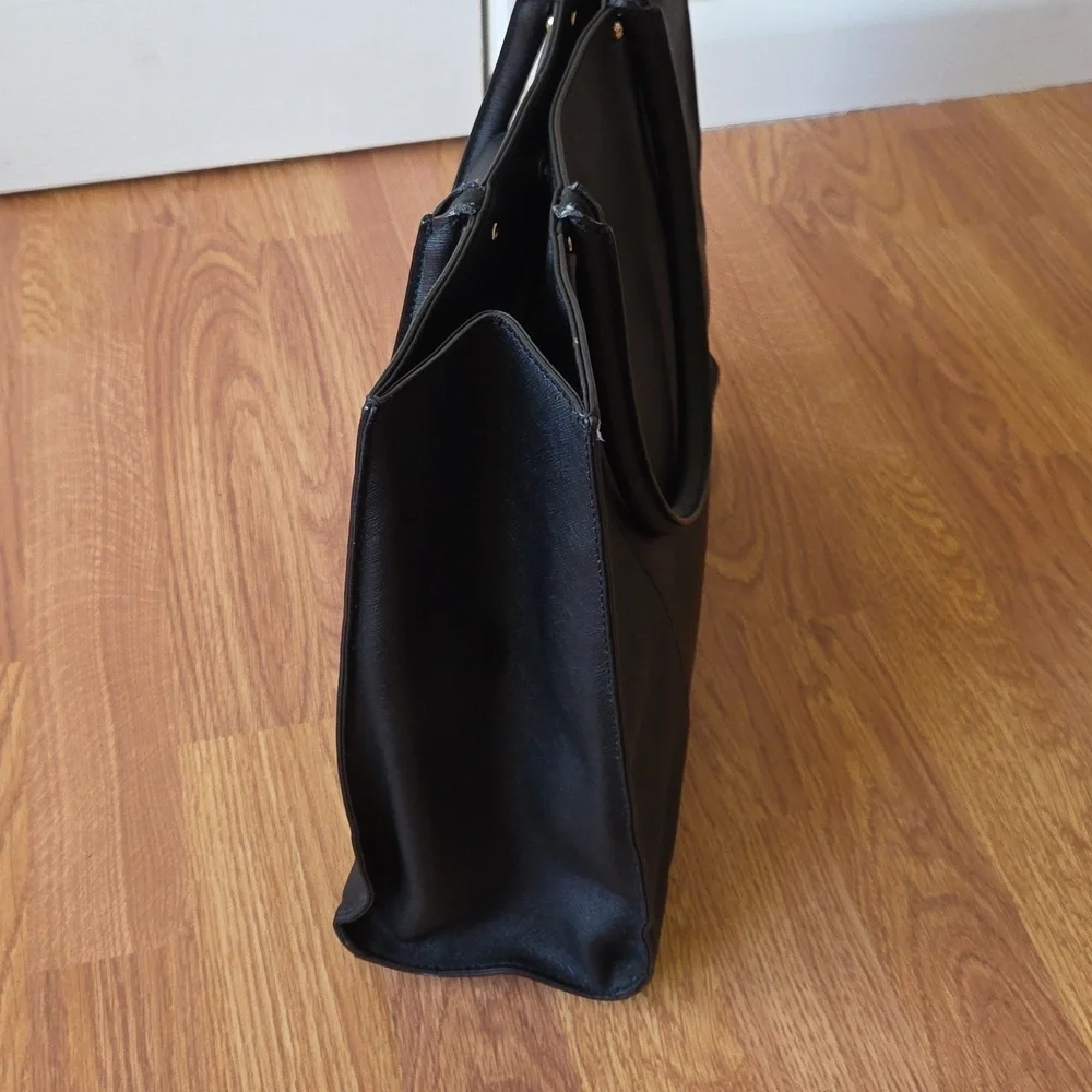 Rebecca Minkoff Bag Black Tote MAB Medium Saffiano‎ Leather Tote Luxury Chic